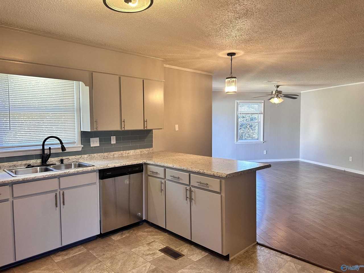 10302 Picadilly Ln Sw - Photo 5 of 22