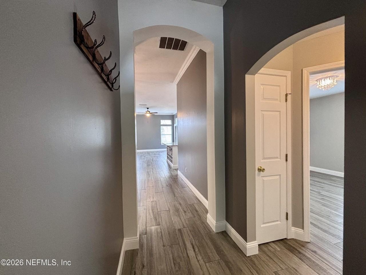 612 Morning Mist Way - Photo 4 of 35