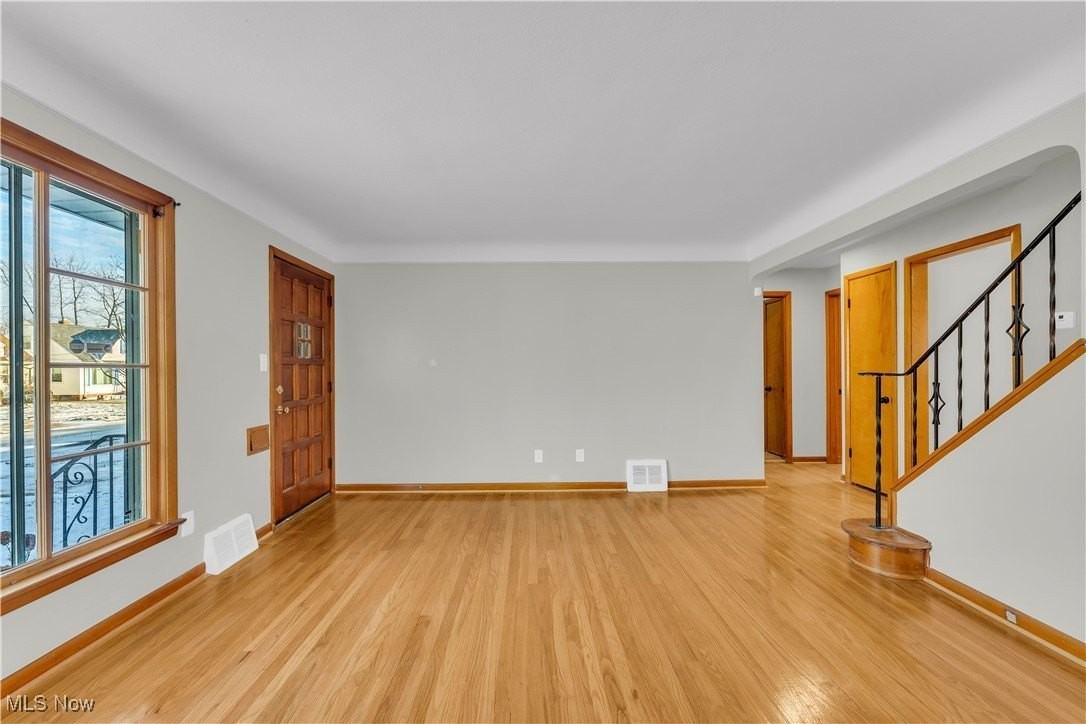 20870 Wilmore Ave - Photo 4 of 27