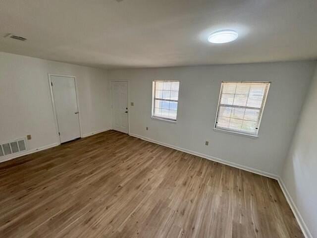 511 Maple Ave - Photo 3 of 17