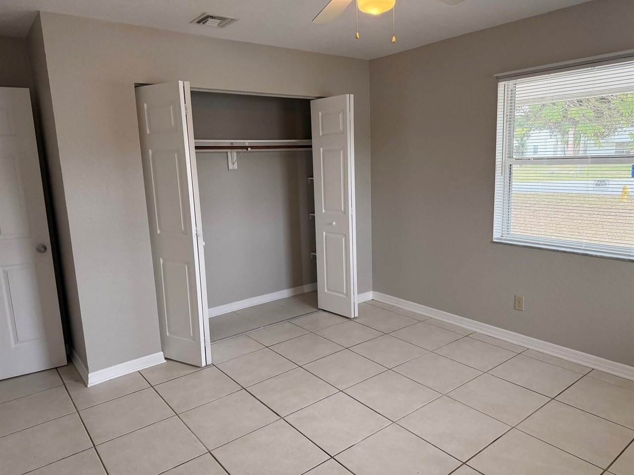 125 Se Millwood Ter - Photo 7 of 14