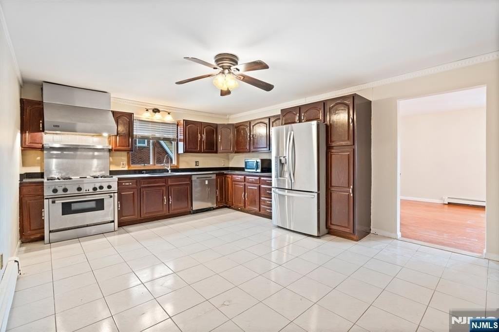 351 Macarthur Ave - Photo 7 of 22