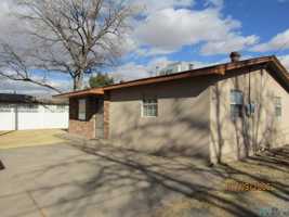 featured image of 605 1/2 W Quay Ave