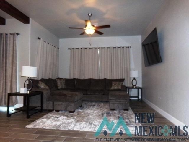 2512 W Briscoe Ave - Photo 5 of 41