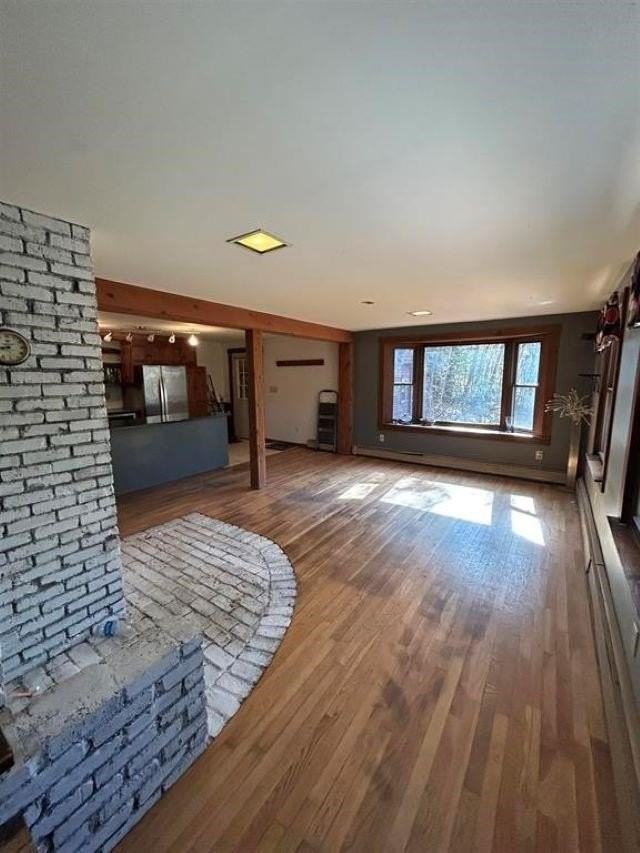 301 Eastside Rd - Photo 2 of 21