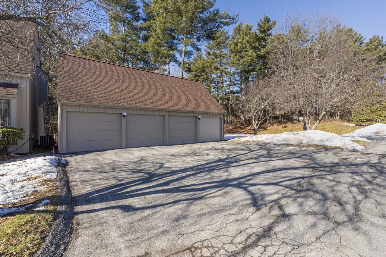 2 Rockingham Ct - Photo 5 of 50