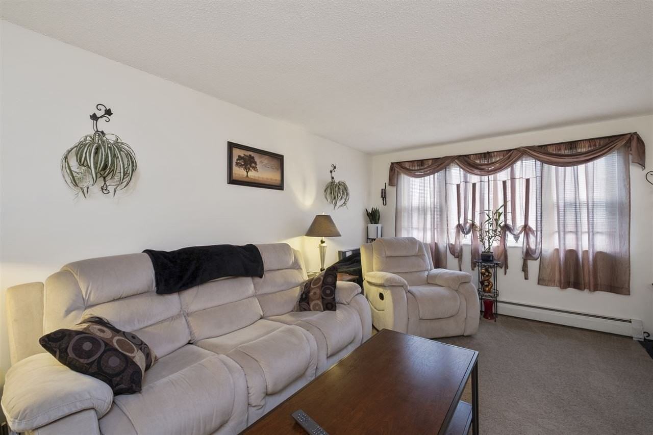 481 Merrimack St #4 - Photo 3 of 21