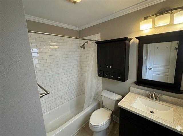 302 W Robert E Lee Blvd - Photo 6 of 11