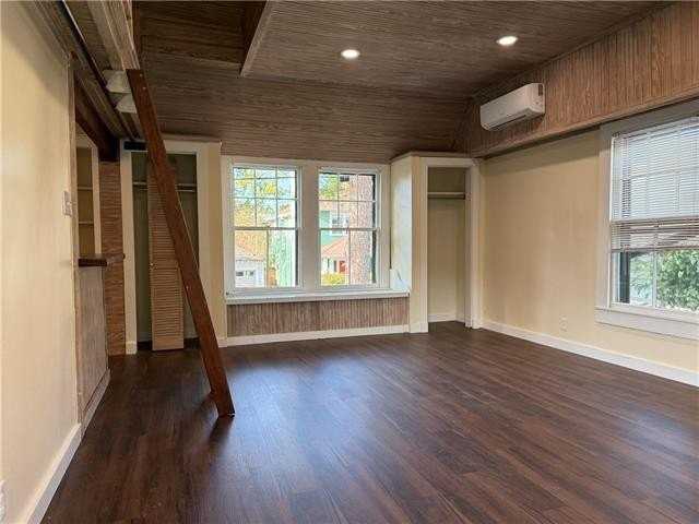 8329G Sycamore Pl - Photo 5 of 17