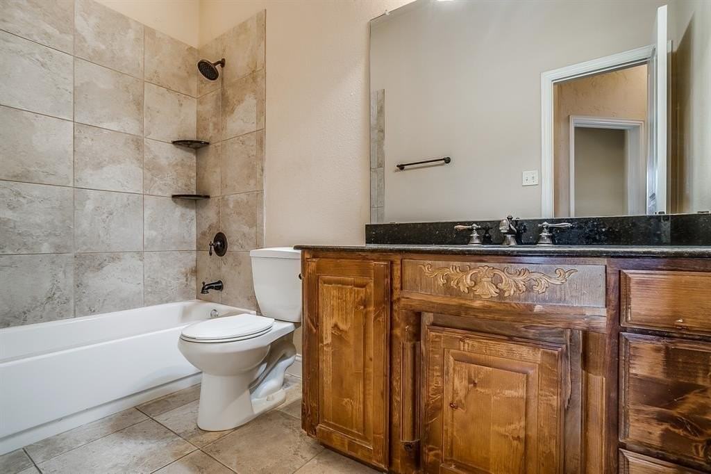 1120 Whispering Mdws - Photo 5 of 29