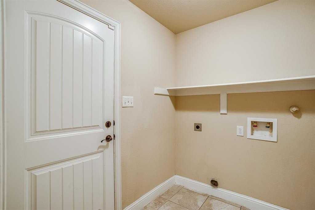 1120 Whispering Mdws - Photo 6 of 29