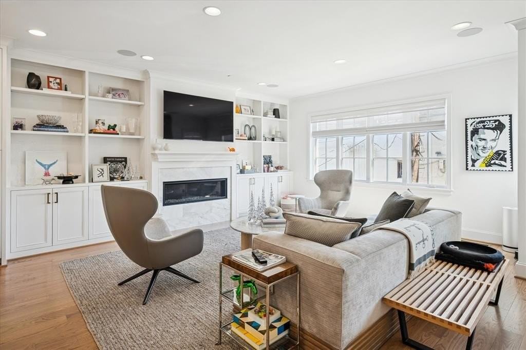 3420 Rosedale Ave #2 - Photo 5 of 28