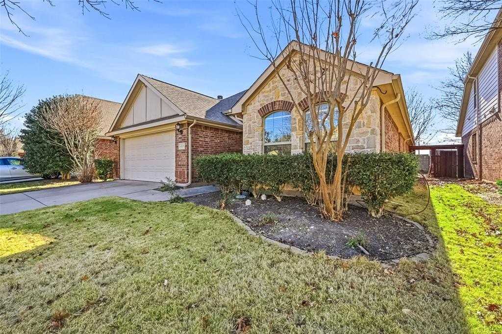 4529 Worchester Ln - Photo 3 of 40