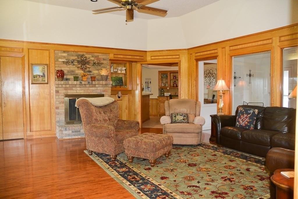 2713 N Spring Dr - Photo 6 of 26