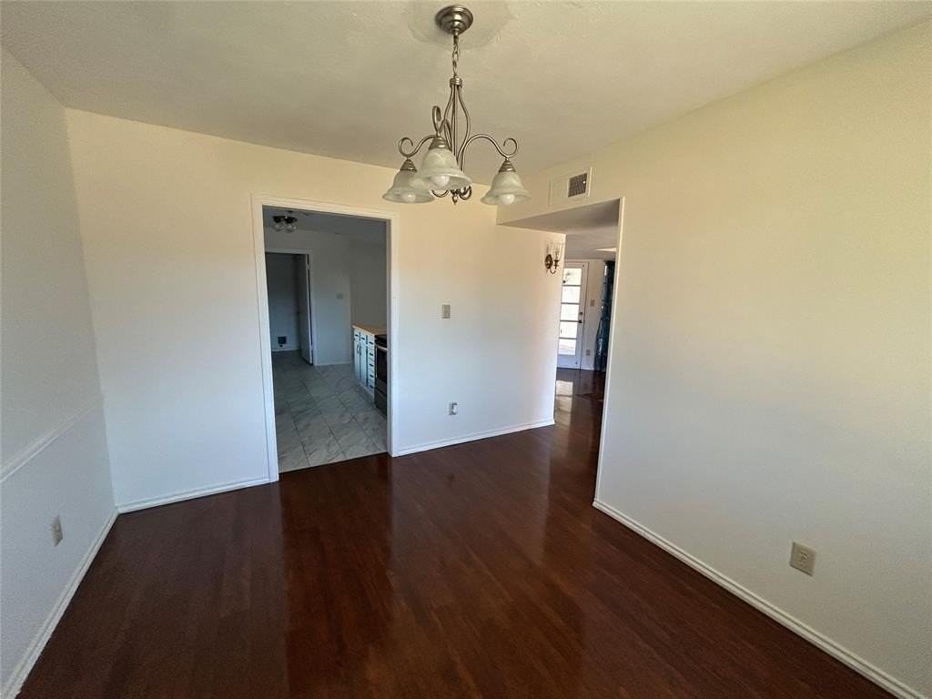 1313 Heidi Dr - Photo 3 of 17