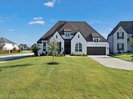 featured image of 2208 Miranda Ln