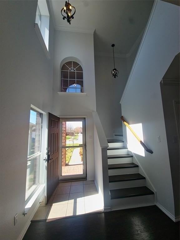 6468 Regina Dr - Photo 4 of 32