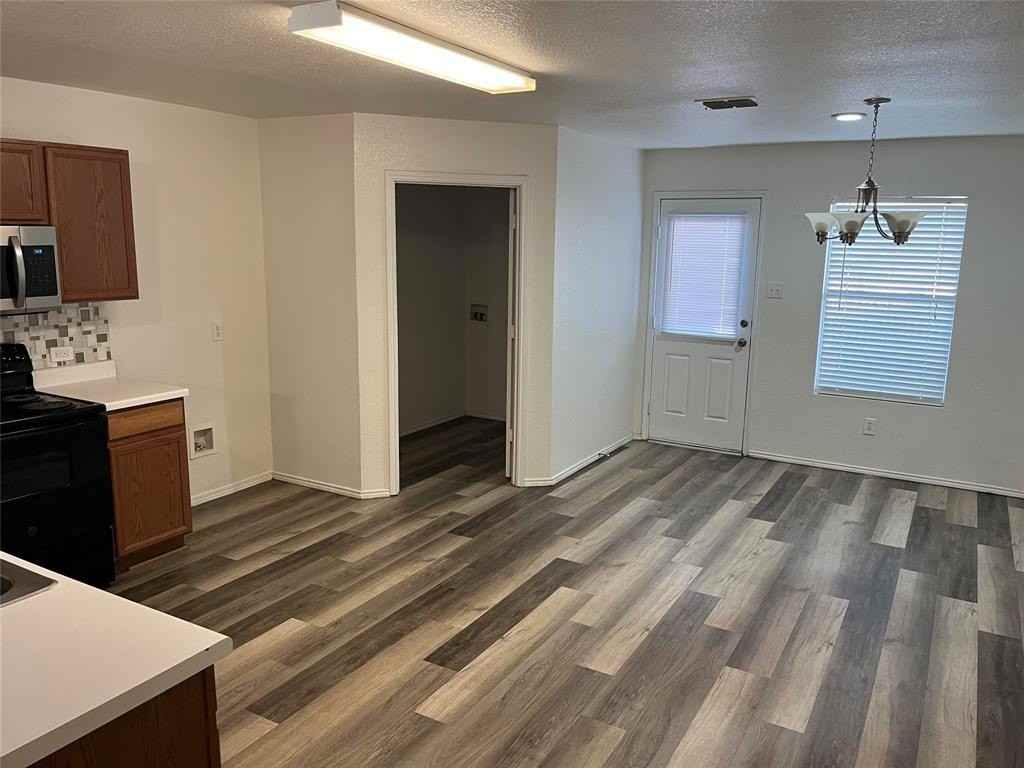 736 Mexicali Way - Photo 5 of 15