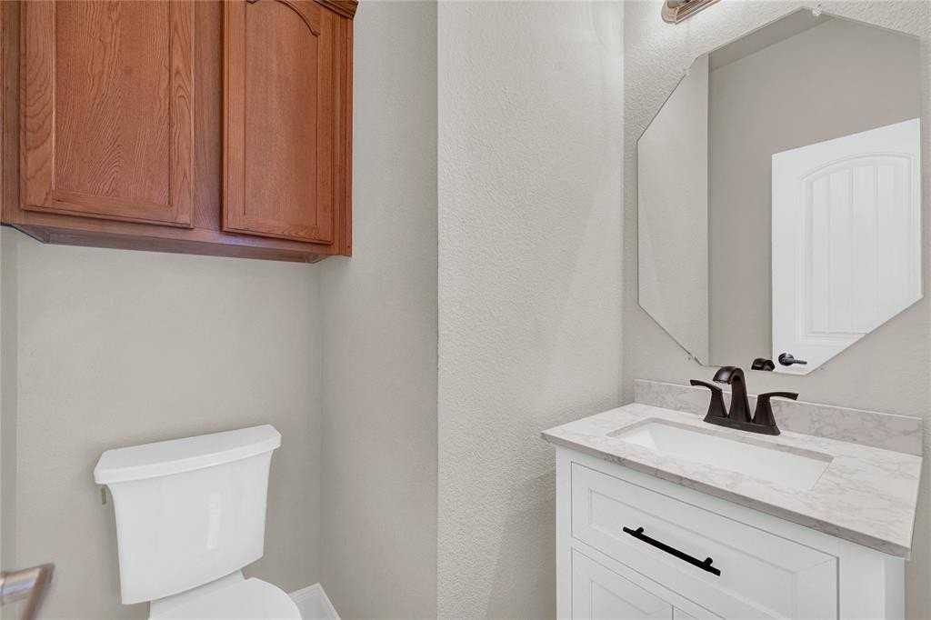 2010 Downing St - Photo 7 of 29