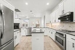 12913 Palancar Dr - Photo 5 of 27