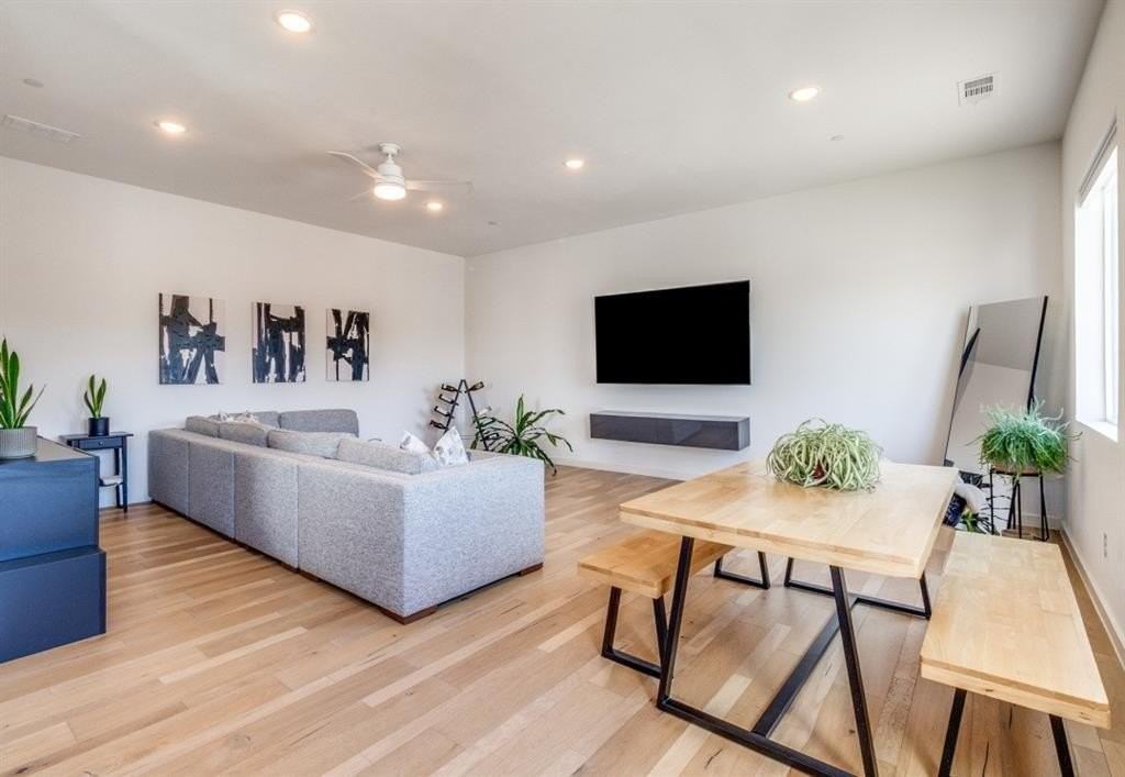 1536 Holly Ave #106 - Photo 2 of 12