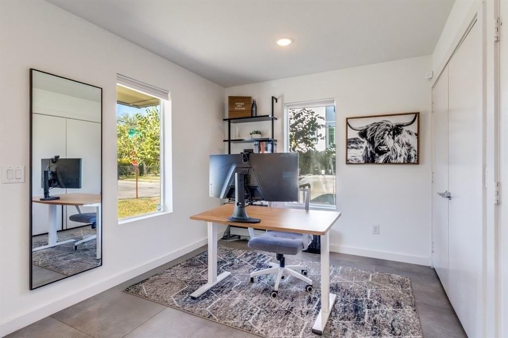 1536 Holly Ave #106 - Photo 4 of 12