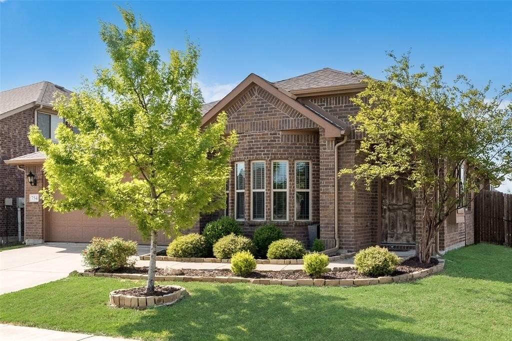 754 Brookline Dr - Photo 2 of 21