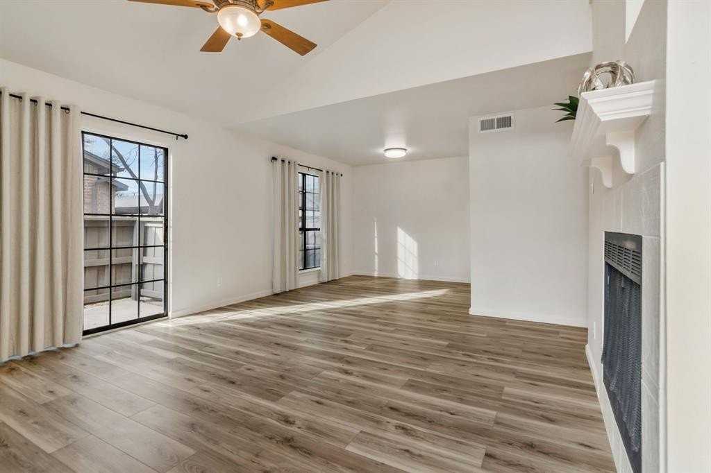 352 W Harwood Rd #C - Photo 2 of 28