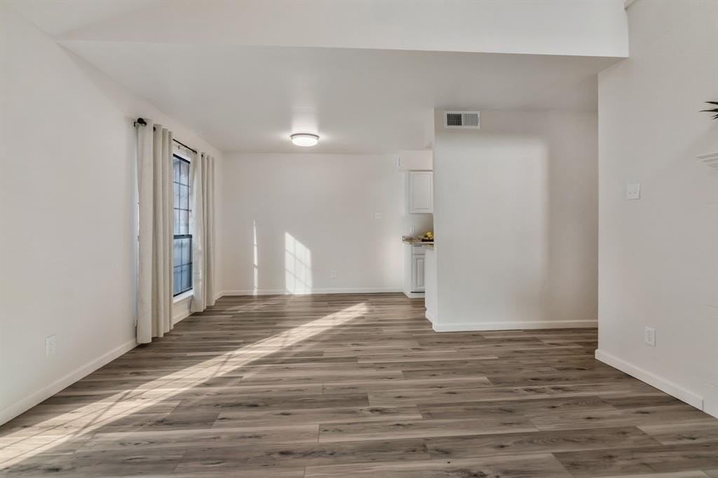 352 W Harwood Rd #C - Photo 6 of 28