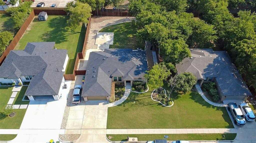 5736 Bonnie Dr - Photo 2 of 33