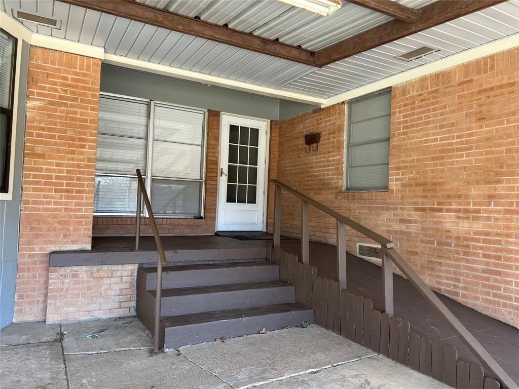 12 Geraldine Ln - Photo 2 of 27