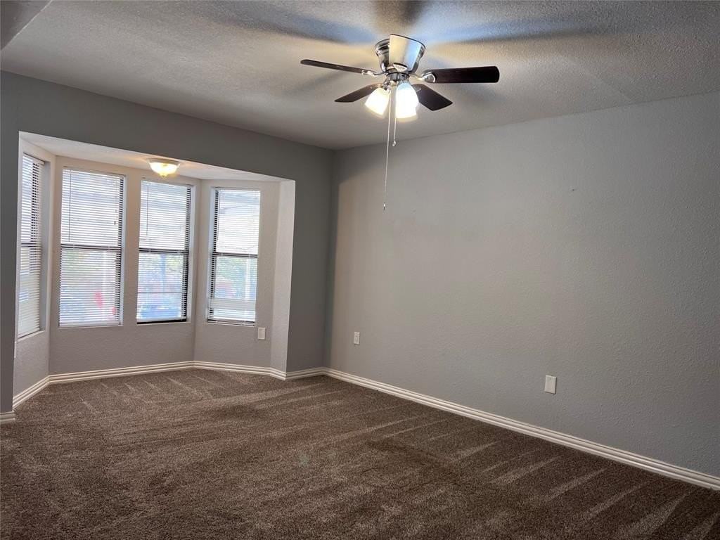 12 Geraldine Ln - Photo 3 of 27