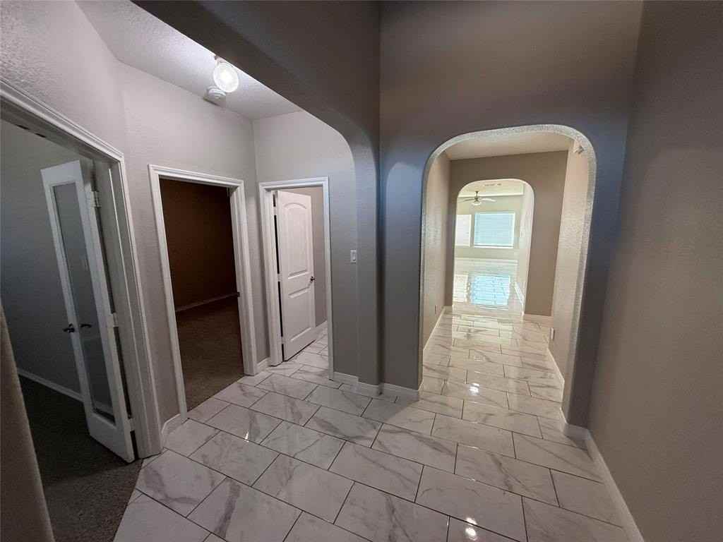 1740 Capulin Rd - Photo 2 of 17