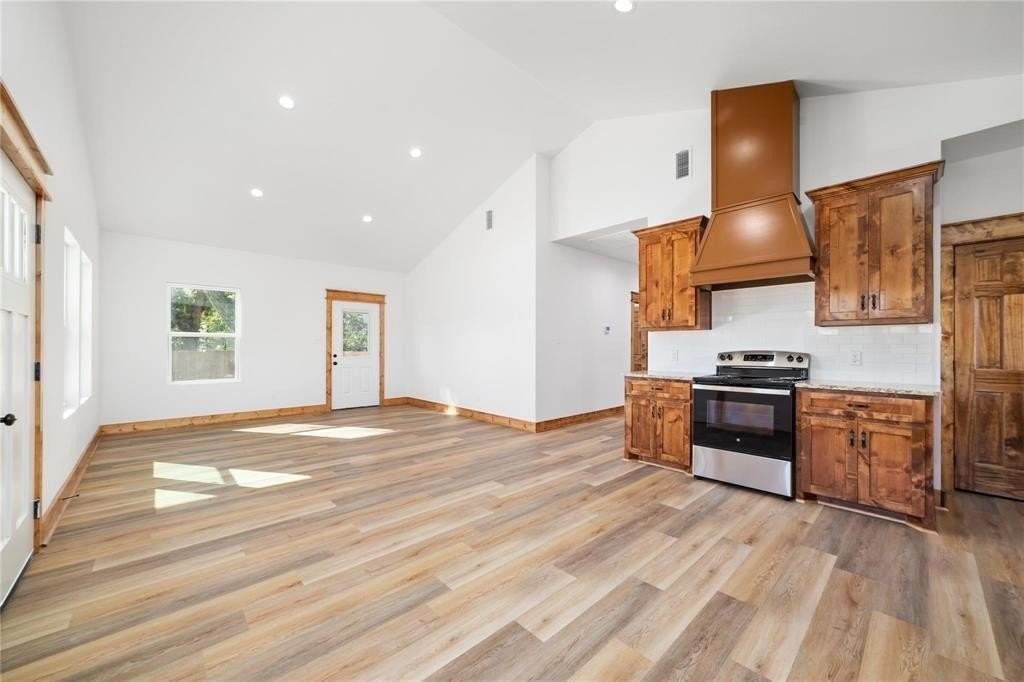 200 Main St - Photo 5 of 11