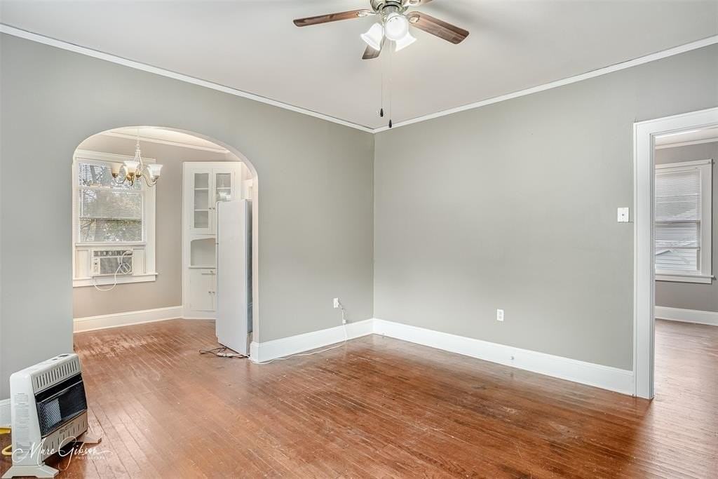 809 Ratcliff St - Photo 3 of 9