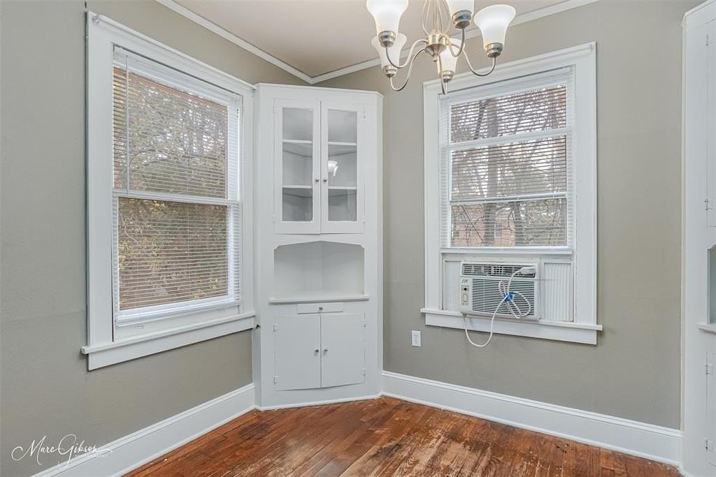 809 Ratcliff St - Photo 5 of 9