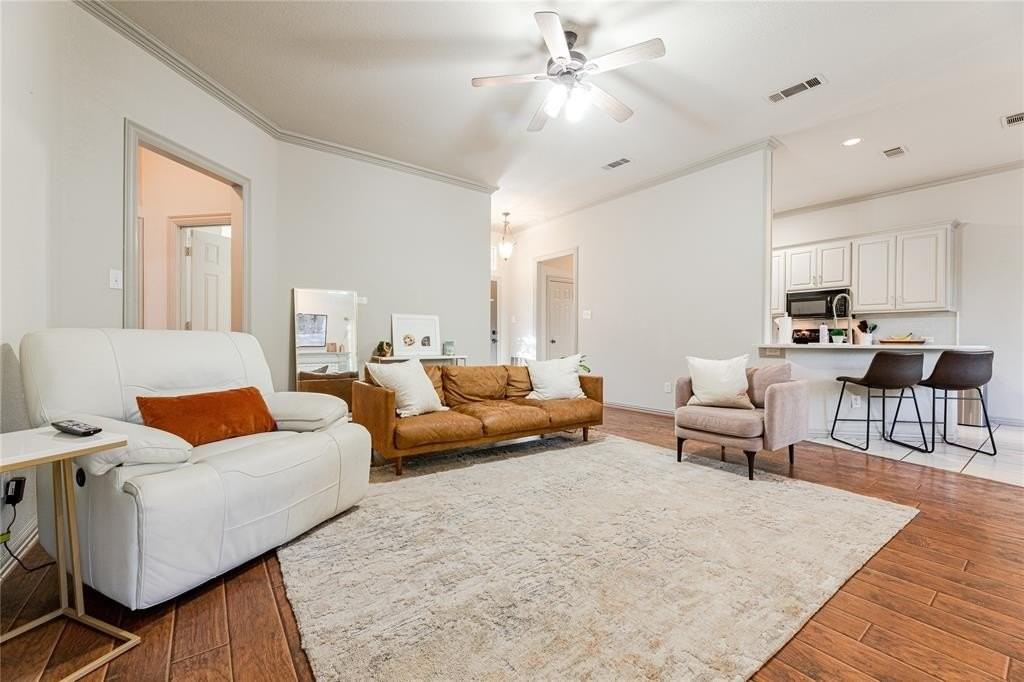 231 E Vine St - Photo 5 of 31