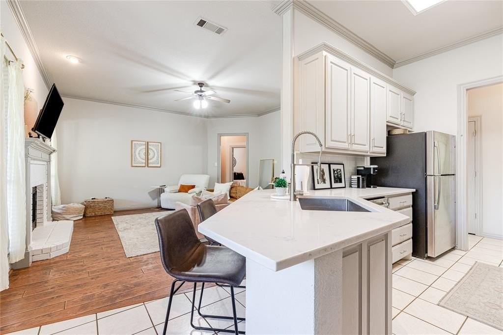 231 E Vine St - Photo 6 of 31