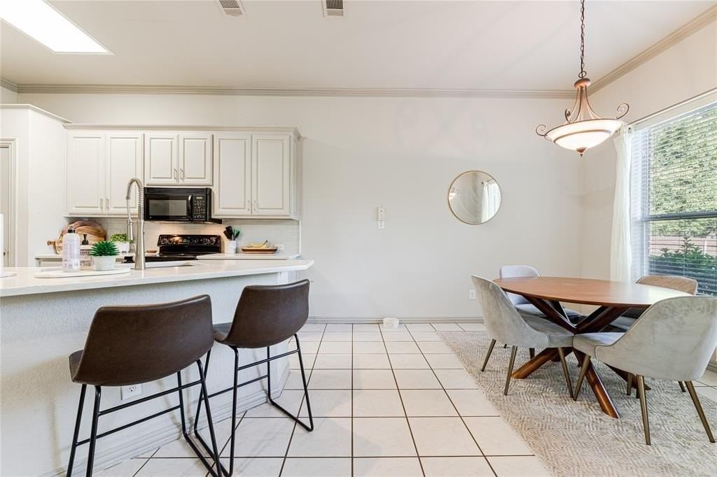 231 E Vine St - Photo 7 of 31