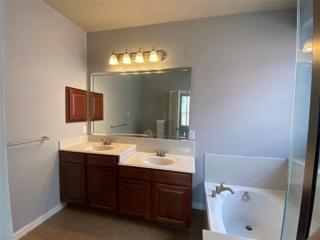 1708 Adams Pl - Photo 7 of 13