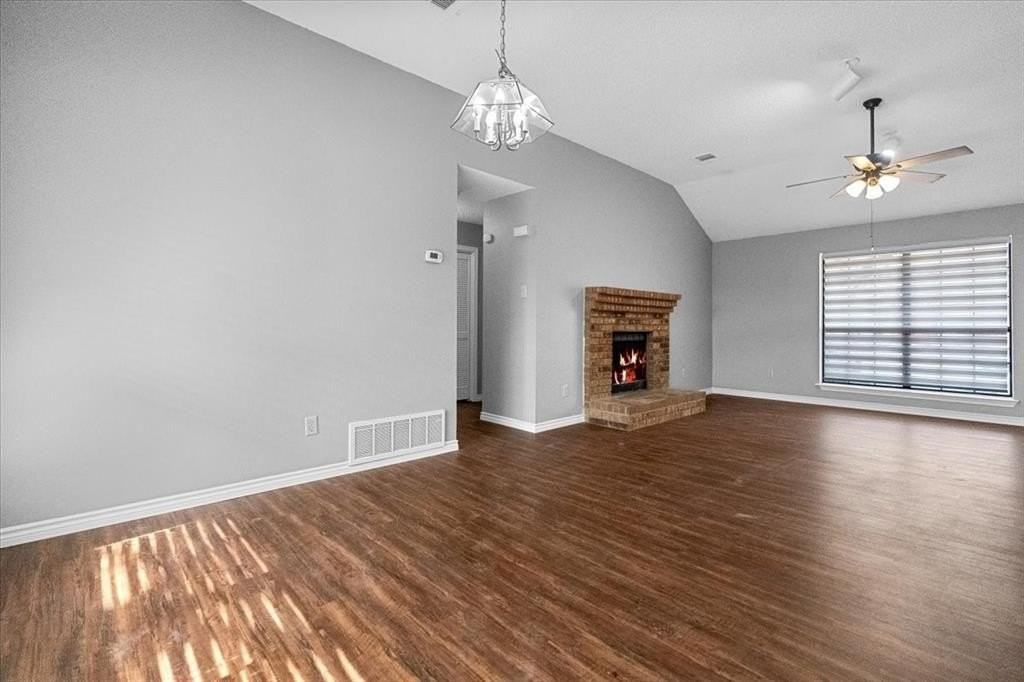 7910 Meadowlark Ln - Photo 4 of 40