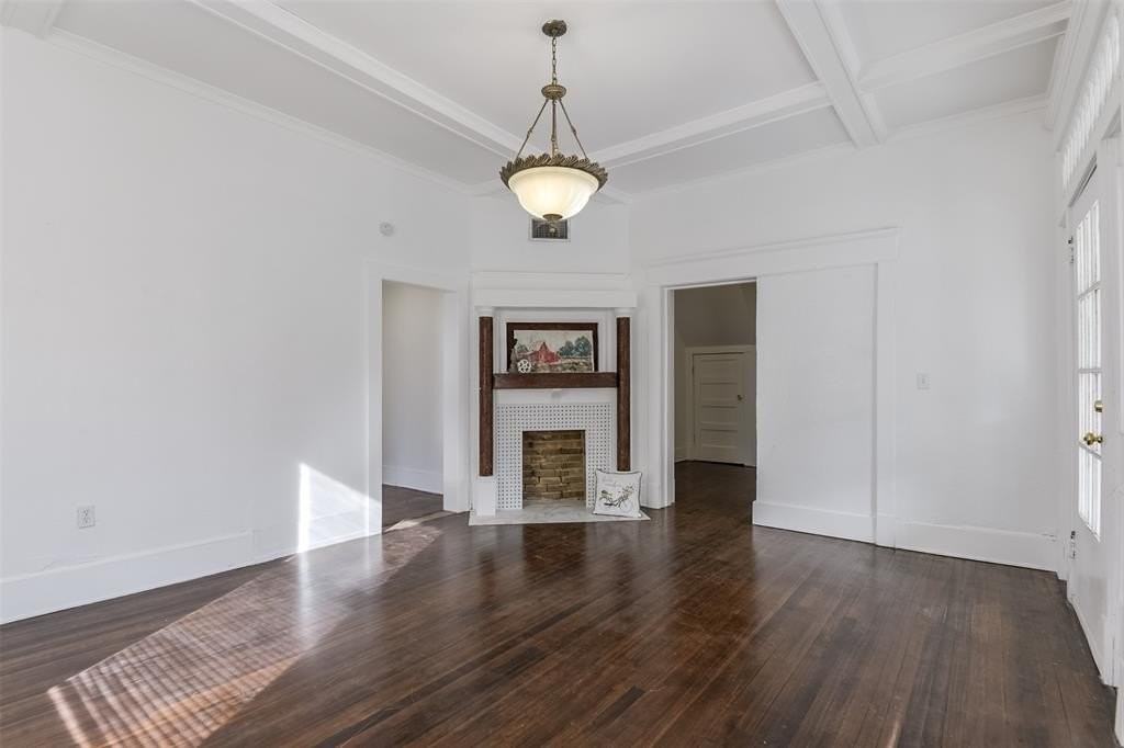 3002 S Jennings Ave - Photo 7 of 29