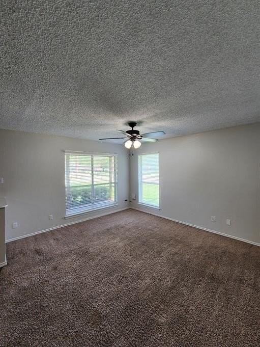 226 S Prairie St - Photo 2 of 11