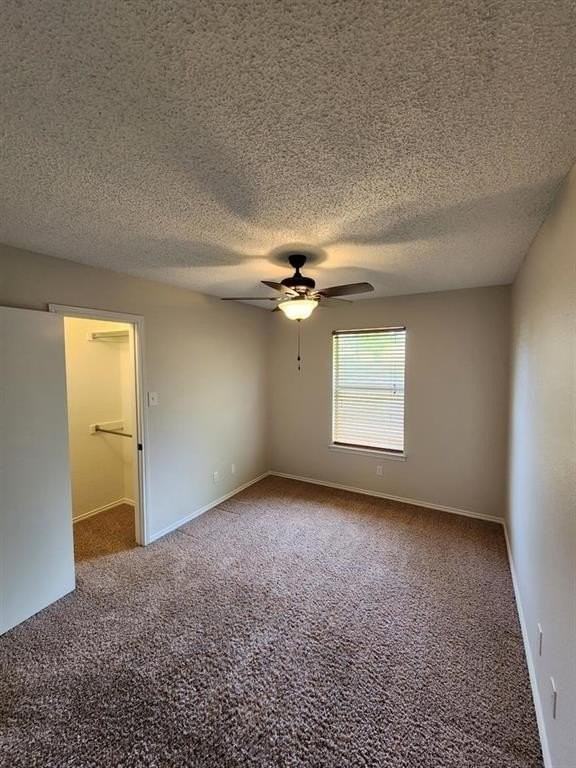 226 S Prairie St - Photo 6 of 11