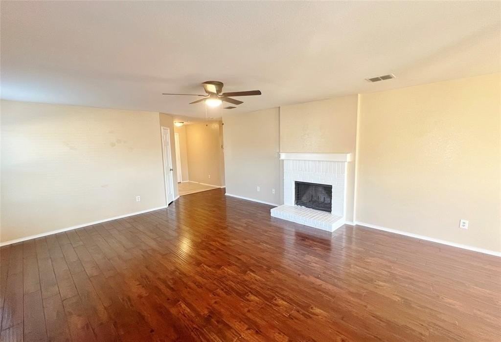 321 Briar Oaks Dr - Photo 5 of 22