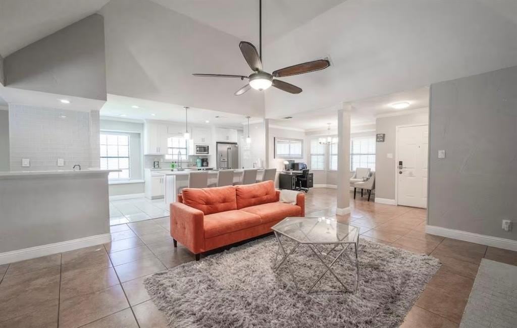 313 Diamond Dr - Photo 3 of 23