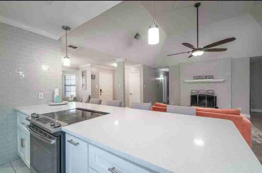 313 Diamond Dr - Photo 5 of 23