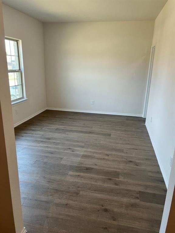 1311 Garden Grove Dr - Photo 4 of 10