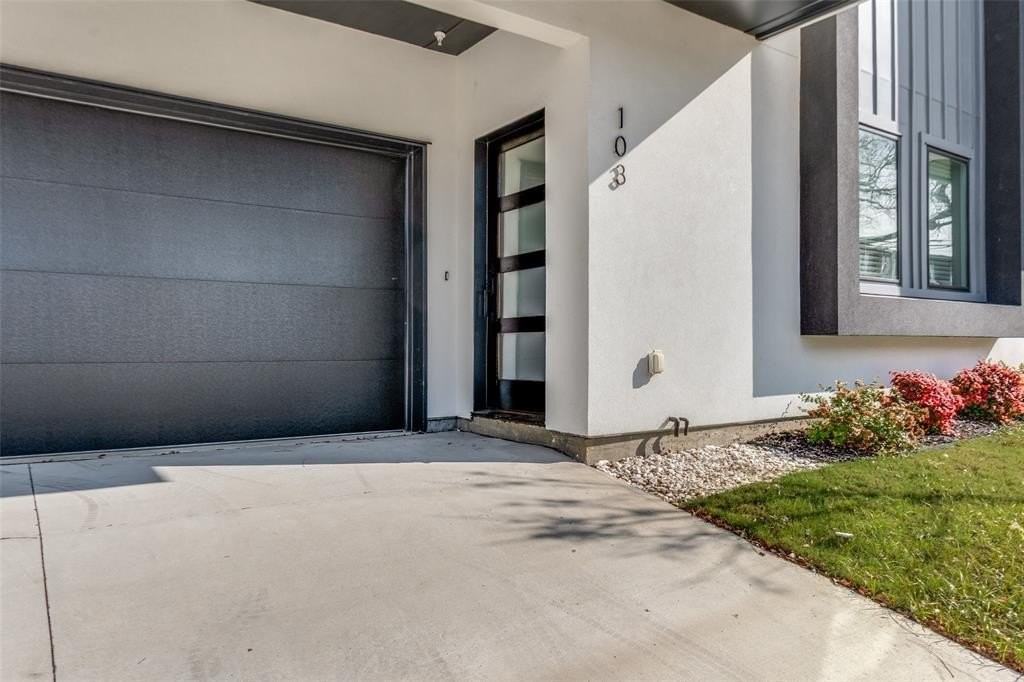 4401 Cabell Dr #103 - Photo 3 of 30