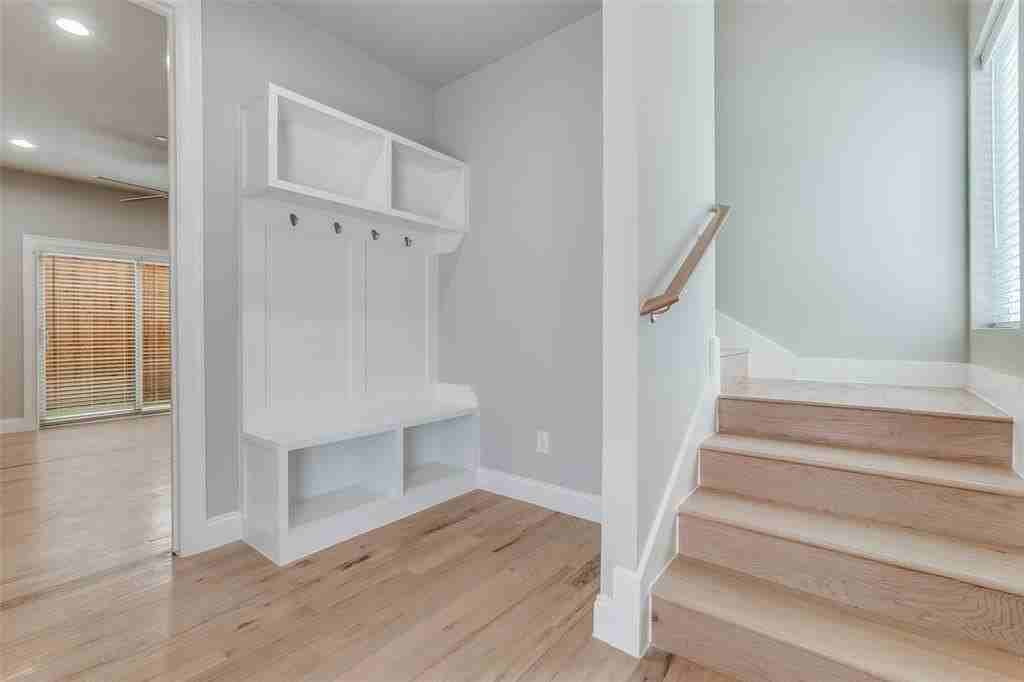 4401 Cabell Dr #103 - Photo 4 of 30